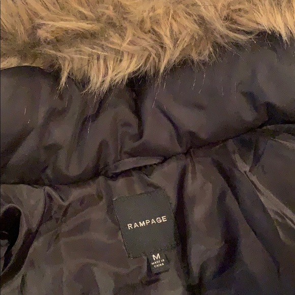 NEW! Faux fur puffer jacket - Picture 8 of 8